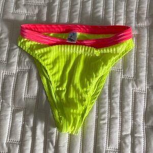 Dippin Daisys swim bottom